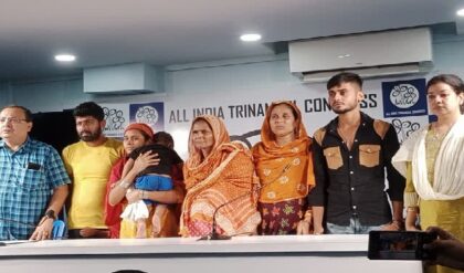 ঘরছাড়াদের ফেরাল তৃণমূল, সেই দম্পতিই এখন সন্ত্রাস ছড়ানোয় অভিযুক্ত! চাঞ্চল্য মালদায়