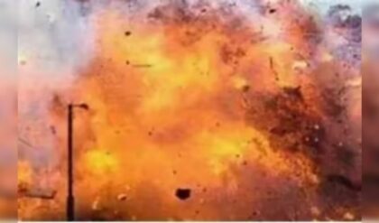 বজবজে ঝালাইয়ের গ্যারাজে বিকট বিস্ফোরণ! মুহূর্তের মধ্যে উড়ে গেল চাল, রক্তাক্ত অবস্থায় মৃত ১