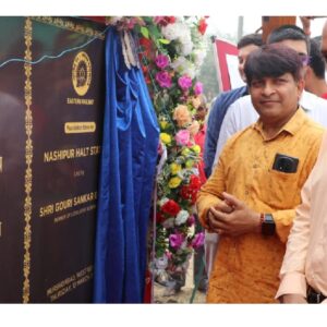 ২২ বছরের দীর্ঘ প্রতীক্ষার অবসান! নশিপুরে অবশেষে থামবে ট্রেন, খুশির জোয়ার মুর্শিদাবাদে