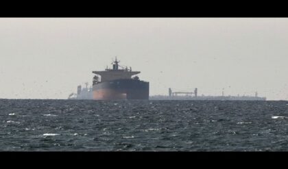 দ্ধের অগ্নিকুণ্ডেও মাথা নোয়ালো না ভারত! হরমুজ প্রণালী দিয়ে এভাবেই এল তেলবাহী জাহাজ