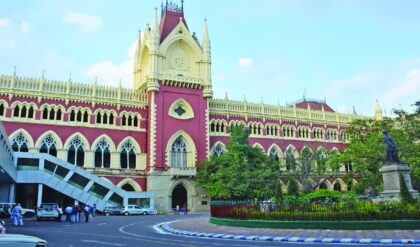 যে মাটি থেকে উত্থান, সেখানেই ‘অবৈধ’ দখল? খোদ মন্ত্রীর স্ত্রীর বিরুদ্ধে এবার হাইকোর্টে মামলা