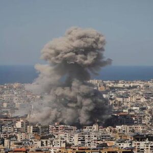 মধ্যপ্রাচ্যে যুদ্ধের দামামা! বিপাকে ভারতীয় কৃষক, হু হু করে বাড়বে কি সারের দাম?