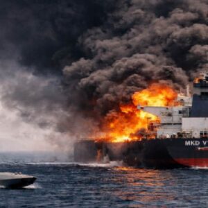 বিপজ্জনক মোড়ে যুদ্ধ! ভারত মহাসাগরে ইরানের জাহাজে ভয়াবহ হামলা, নিখোঁজ ১০১