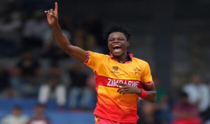 সিঙ্গল মাদারের লড়াই থেকে কেকেআর-এর রূপকথা! কে এই মুজারাবানি, যাকে কিনলেন শাহরুখ?