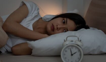 অনিদ্রায় ভুগলে কখন ডাক্তারের পরামর্শ নেবেন, জেনেনিন সঠিক সময়