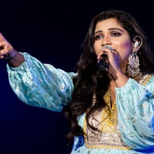 “আমায় চিকেন বানিয়ে খেয়ে নাও!”-‘অশ্লীল’ গানের প্রস্তাব ফেরালেন শ্রেয়া, ফাঁস হলো যে সত্যি!