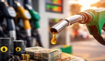 পেট্রোল পাম্পে যাওয়ার আগে সাবধান! যুদ্ধের মেঘ ঘনালেও আজ পেট্রোল-ডিজেলের দামে কী বদল এল দেশে?