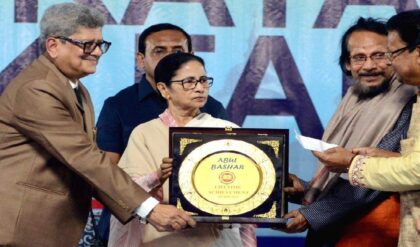 মুগ্ধতা বদলে গেল বিরক্তিতে! ‘ফুলবউ’-এর স্রষ্টাকে নিয়ে বিস্ফোরক তসলিমা, তুঙ্গে সাহিত্যিক সংঘাত