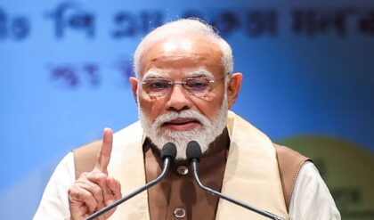 থালাপথি বিজয়কে বিজেপির মেগা অফার! তামিলনাড়ু দখলে সুপারস্টারের হাত ধরছে মোদী-শাহ জুটি?