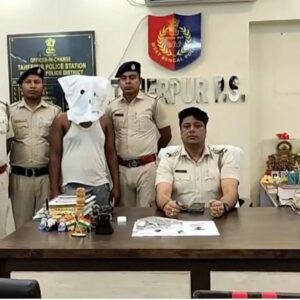 নদীয়ায় পুলিশের ‘সারপ্রাইজ’ রেইড! গোপন ডেরায় মিলল অস্ত্রের ভাণ্ডার; নির্বাচনের আগে তপ্ত জেলা