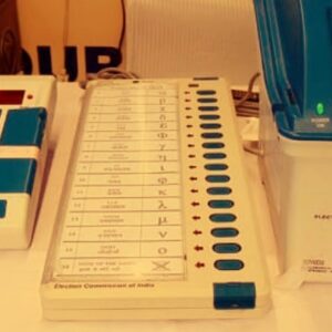 ইভিএমে বড় বদল! সাদা-কালো অতীত, এবার ব্যালটে জ্বলজ্বল করবে প্রার্থীদের রঙিন ছবি!
