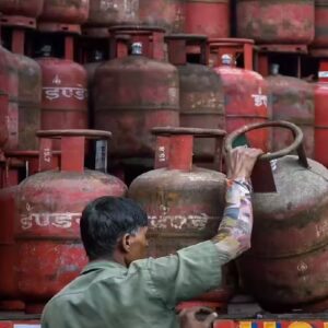 গ্যাস সংকটে বড় স্বস্তি! ইলেকট্রিক ওভেনে রান্না করলেই বিদ্যুৎ বিলে বিরাট ছাড়, ঘোষণা মুখ্যমন্ত্রীর!
