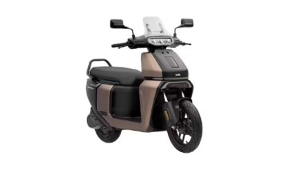 পকেট ফ্রেন্ডলি সুপার স্কুটার! TVS Orbiter V1-এর ফিচার ও মাইলেজ কি টেক্কা দেবে ইলেকট্রিক গাড়িকে?