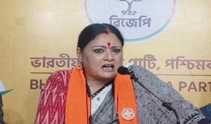 আবারও অগ্নিপরীক্ষায় অগ্নিমিত্রা! বিজেপির তালিকায় বড় চমক, এবার কি গড় বাঁচাতে পারবেন তারকা প্রার্থী?