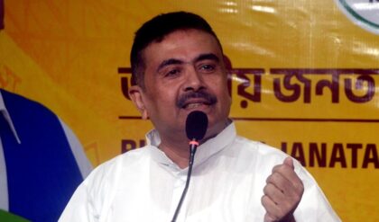 “একটা পয়সাও কেউ পাবে না!” মমতার শেষ মুহূর্তের ডিএ ঘোষণাকে ‘ভোটের নাটক’ বলে তোপ শুভেন্দুর
