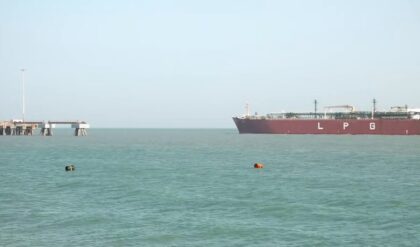 আমেরিকার পথে নেই দিল্লি! হরমুজ সংকটে ওয়াশিংটনকে এড়িয়ে সরাসরি তেহরানের সঙ্গে বৈঠকে ভারত