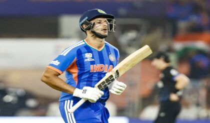 বিশ্বকাপ জিতলেও বদলায়নি স্বভাব! শিবম দুবের সাদাসিধে জীবন দেখে মুগ্ধ নেটপাড়া