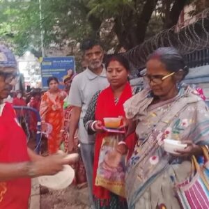 যুদ্ধ থামার অপেক্ষায় ‘পিজি’-র অন্নদাতা! LPG-সঙ্কটে বন্ধ বিনামূল্যে খাবার বিলি