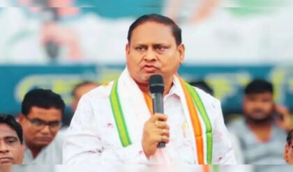 তৃণমূলকে ওপেন চ্যালেঞ্জ! ১৮২ আসনে প্রার্থী দিয়ে ‘কিংমেকার’ হওয়ার পথে ভরতপুরের বিতর্কিত বিধায়ক?