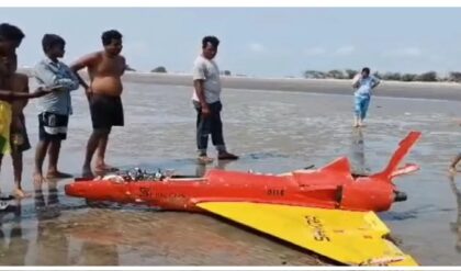 ভারতে যুদ্ধের ছায়া? বাংলার সৈকতে আছড়ে পড়ল রহস্যময় বিদেশি ড্রোন!
