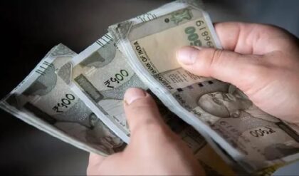 বন্ধুকে টাকা ধার? ১০ জনের মধ্যে ৯ জনই টাকা ফেরত দেন না! বাঁচার উপায় জানুন