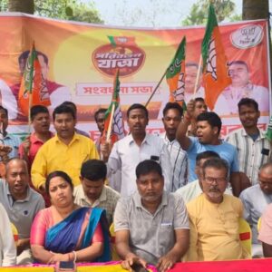 কুশমন্ডিতে বিদ্রোহ! তাপস রায়কে না সরালে ‘গোঁজ’ প্রার্থী দেবে বিজেপিই? ভাঙনের মুখে গেরুয়া শিবির