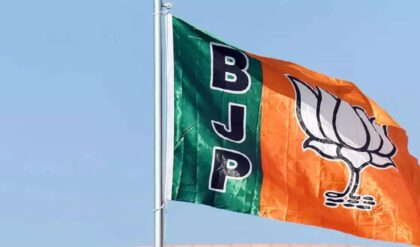 কলকাতায় বিজেপির ‘মাস্টারস্ট্রোক’! মমতার খাসতালুকে শুভেন্দু, এন্টালিতে প্রিয়াঙ্কা—দেখুন পূর্ণ তালিকা!