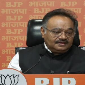 ভোটার তালিকায় ‘ভয়াবহ’ জালিয়াতি! CEC জ্ঞানেশ কুমারকে জরুরি তলব বঙ্গ বিজেপির!