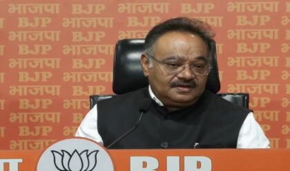 ভোটার তালিকায় ‘ভয়াবহ’ জালিয়াতি! CEC জ্ঞানেশ কুমারকে জরুরি তলব বঙ্গ বিজেপির!