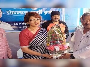 ‘দিদি লড়েছিলেন বলেই সব আটকে আছে!’ নিয়োগ বিতর্ক নিয়ে রচনার বড় মন্তব্যে তোলপাড় রাজ্য রাজনীতি!