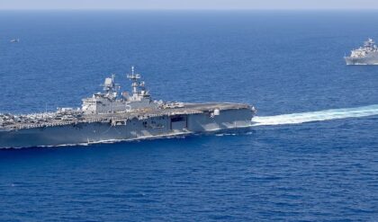 মার্কিন রণতরীতে মিসাইল হামলা? চাঞ্চল্যকর দাবি ওড়াতে হাতেনাতে প্রমাণ দিল পেন্টাগন!