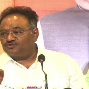 “সেদিন নিশ্চিত মৃত্যুর হাত থেকে বেঁচেছিলাম…”, রাজনাথকে পাশে বসিয়েই মমতাকে চরম আক্রমণ শমীকের!