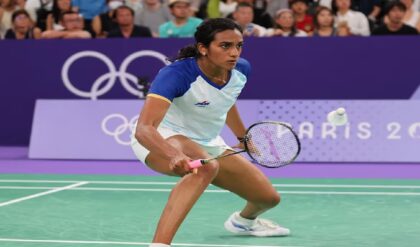 দুবাইয়ে যুদ্ধের আতঙ্ক, মাঝপথে আটকে সিন্ধু! অল-ইংল্যান্ড ওপেন থেকে কি ছিটকে যাচ্ছেন ভারতের তুরুপের তাস?