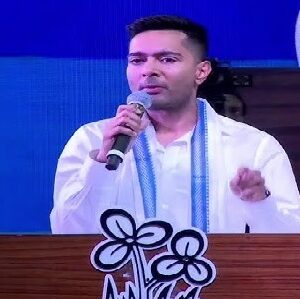 ১. ৮৪টি সংরক্ষিত আসনে অভিষেকের মেগা মাস্টারস্ট্রোক! ২০২৬-এর আগে তফশিলি ভোটব্যাঙ্ক দখলে নয়া রণকৌশল