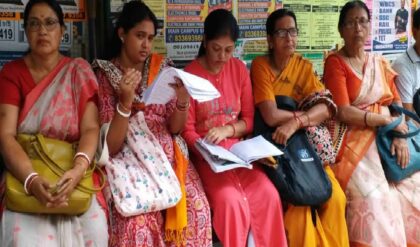 পরীক্ষা কেন্দ্রে কেন্দ্রীয় বাহিনী ঢুকলেই বিপদ? স্কুল সার্ভিস কমিশনের কড়া হুঁশিয়ারি!