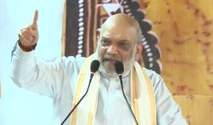 ‘বেলডাঙায় বাবরি মসজিদ বানানোর ছক!’ হুমায়ুন কবীরকে নিয়ে বিস্ফোরক অমিত শাহ, নিশানায় মমতা