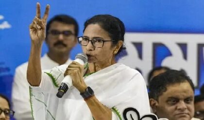 ‘ফাইভ স্টার হোটেলে থেকে রথযাত্রা, আসলে ওটা আপনাদের শেষযাত্রা!’ বিজেপিকে চূড়ান্ত হুঁশিয়ারি মমতার