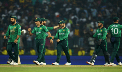 কোহলিকে টপকেও শেষরক্ষা হলো না! বিশ্বকাপের সেমিফাইনাল থেকে ছিটকে গেল পাকিস্তান