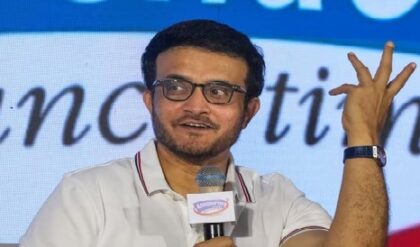 ‘সাদা বলে সঞ্জু অটোমেটিক চয়েজ!’ ধন্য ধন্য করে টিম ইন্ডিয়াকে বিশেষ সতর্কবার্তা মহারাজের ২. সেমিফাইনালে নামার আগে সঞ্জু-বন্দনা সৌরভের! ইংল্যান্ডের চ্যালেঞ্জ নিয়ে সাবধান করলেন স্নেহাশিস