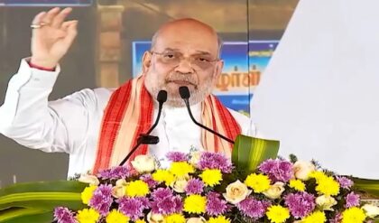 মমতার নিশানায় কি নিজেরই বিধায়ক? শাহর মুখে হুমায়ুন কবীরের নাম আসতেই তোলপাড় রাজ্য রাজনীতি!