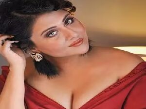 প্রথমবার ‘রোড ফিল্ম’-এ স্বস্তিকা! অরুণাচলের পাহাড়ে তাঁর রহস্যময়ী সঙ্গিনী হলেন কে?