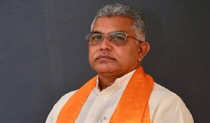 “বুকের পাটা থাকলে সামনে আসুন!” দুবাই যোগ টেনে বিস্ফোরক দিলীপ, নিশানায় কি তৃণমূলের হেভিওয়েট?