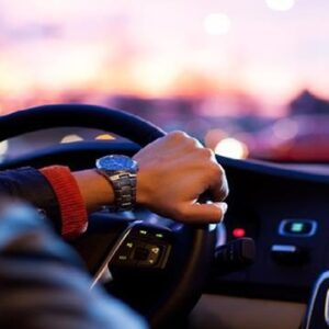 বিরহী প্রেমিকের দীর্ঘ সফর! প্রেমিকার মান ভাঙাতে ব্যানার লাগানো গাড়ি নিয়ে ছোটালেন মাইল পর মাইল