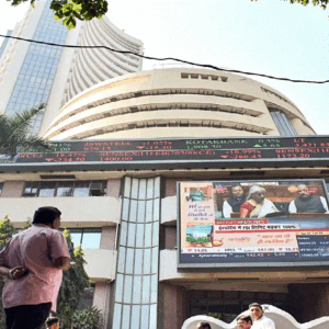 মার্চ মাসে ১২ দিন তালা ঝরবে শেয়ার বাজারে! ট্রেডিং করার আগে দেখে নিন ছুটির লম্বা তালিকা