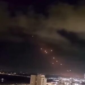 খামেনেই খতম! আমেরিকা-ইজরায়েলের যৌথ সার্জিক্যাল স্ট্রাইকে নিহত ইরানের সর্বোচ্চ নেতা?