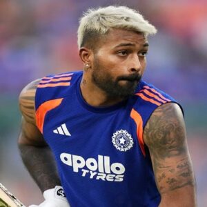 ওয়াংখেড়েতে ইতিহাসের দোরগোড়ায় হার্দিক! ইংল্যান্ড বধে কোন মাইলফলকের সামনে টিম ইন্ডিয়ার ‘কুং-ফু’ পাণ্ড্য?