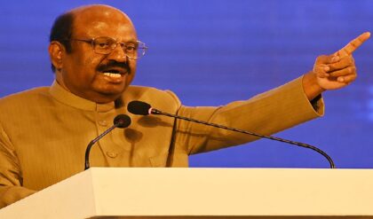 ভোটের মুখেই কেন পদত্যাগ? আনন্দ বোসের ইস্তফার নেপথ্যে কি দিল্লির কোনো বড় পরিকল্পনা?