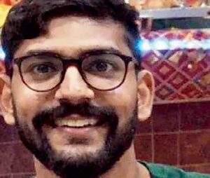 মাঝসমুদ্রে রক্তের দাগ! ট্যাঙ্কার হামলায় নিহত কান্ডিভালির বাসিন্দা দীক্ষিত, ঘনিয়ে উঠছে যুদ্ধে