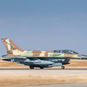 তেহরানে ইজরায়েলি বোমাবর্ষণ! তছনছ আইআরজিসি-র সদর দফতর, কাঁপছে ইরান