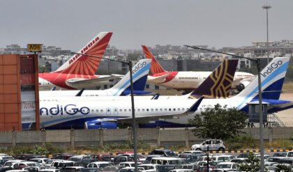 মাঝ আকাশেই ঘোর বিপদ! ইরান-ইজরায়েল যুদ্ধে মধ্যপ্রাচ্যে বিমান ওড়ানো বন্ধ করল এয়ার ইন্ডিয়া